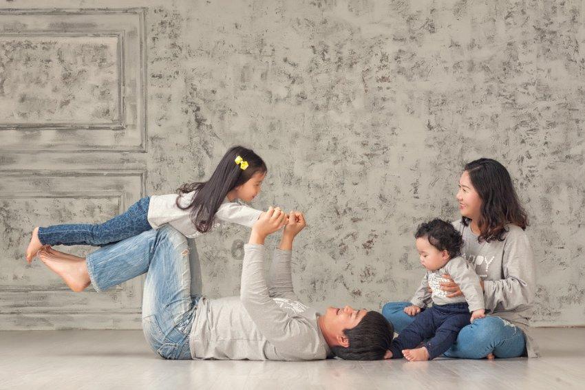 我需要两个人来帮助我用英语怎么说￼？游戏画面